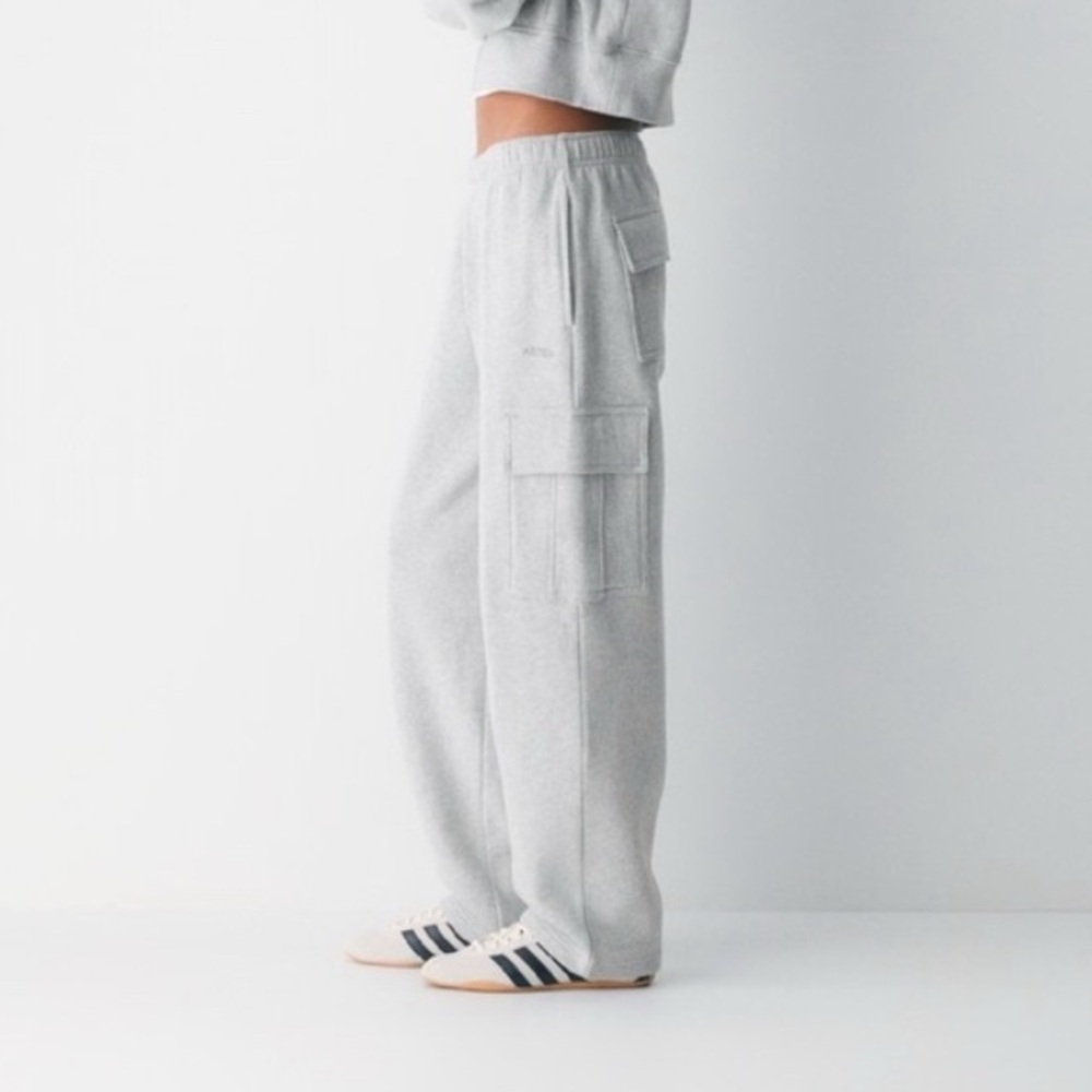 Aritzia Gray Cargo Sweatpants Perfect Fit